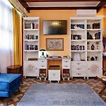 Sali Chelidonaki Boutique