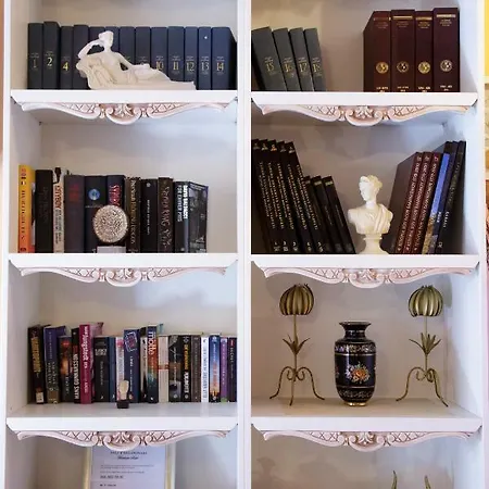 Sali Chelidonaki Boutique Ханья