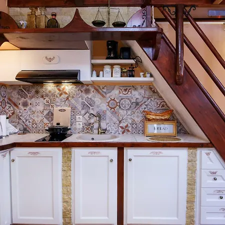 Sali Chelidonaki Boutique Апартаменты *