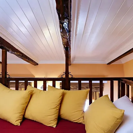 Sali Chelidonaki Boutique