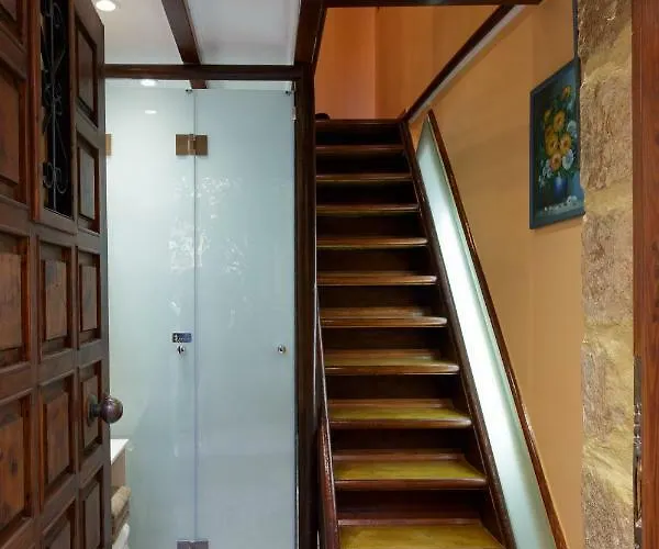 Sali Chelidonaki Boutique