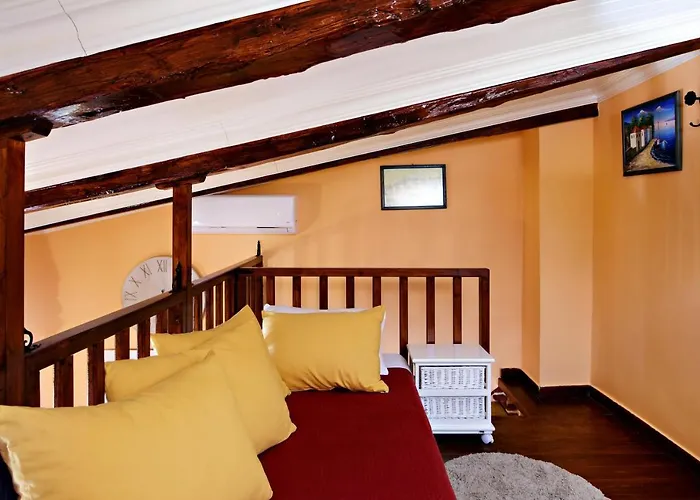 Sali Chelidonaki Boutique Χανιά