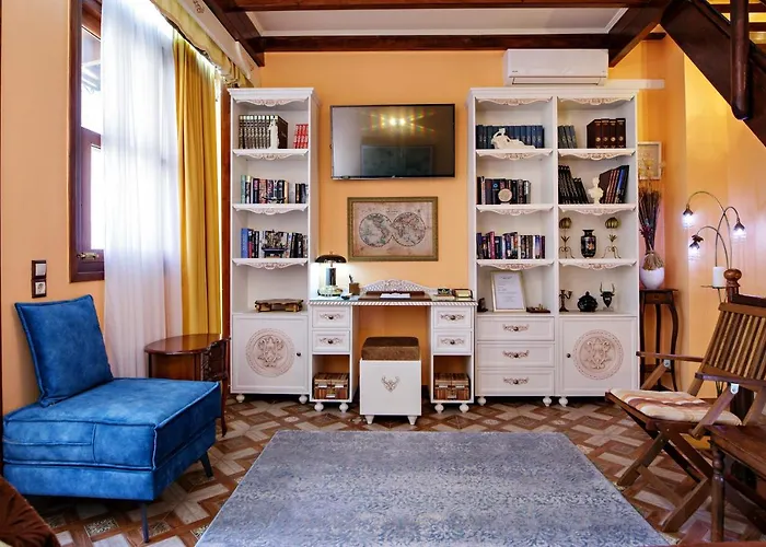 Sali Chelidonaki Boutique